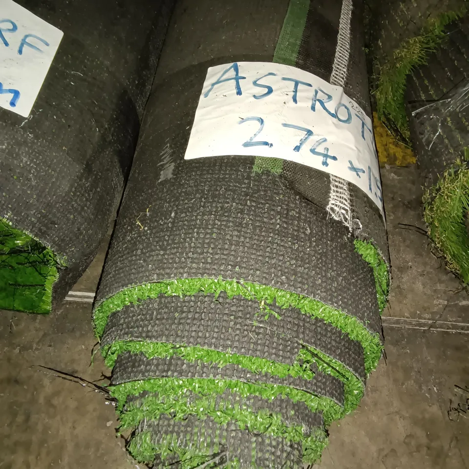 ROLL OF ASTROTURF - 2.74 X 1.5M