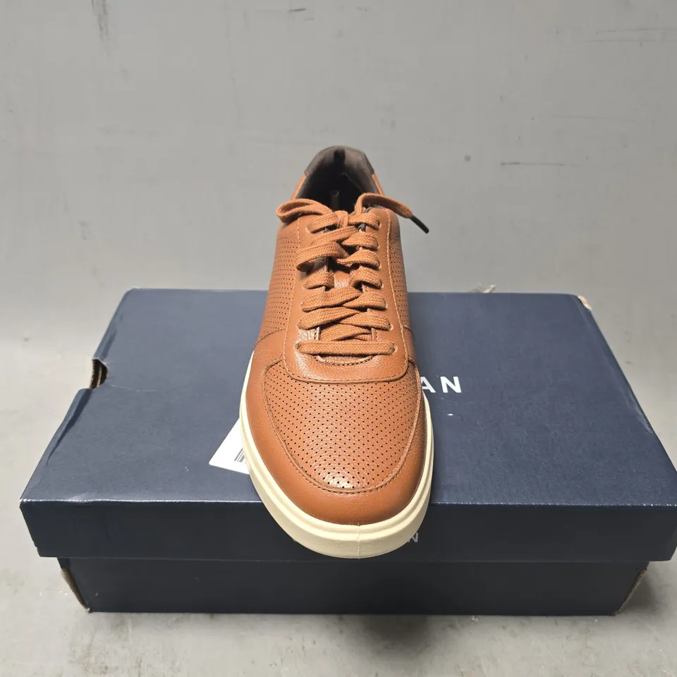 BOXED PAIR OF CHLOE HANN LEATHER LACE TRAINERS IN BROWN - 8.5 M