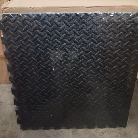 BOX CONTAINING 28 KAYMAN EXERCISE MATS - BLACK 