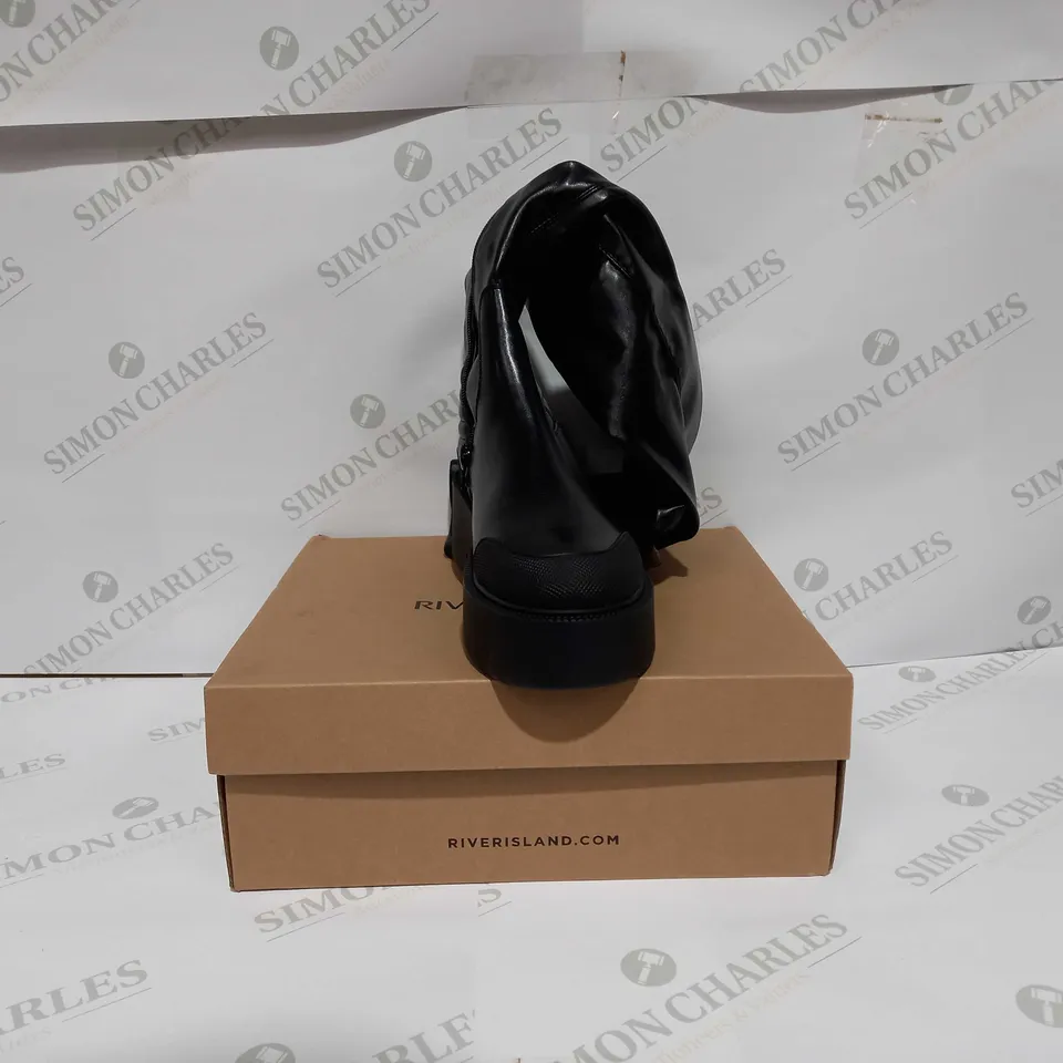 RIVER ISLAND LEATHER BOOTS IN BLACK - UK 5