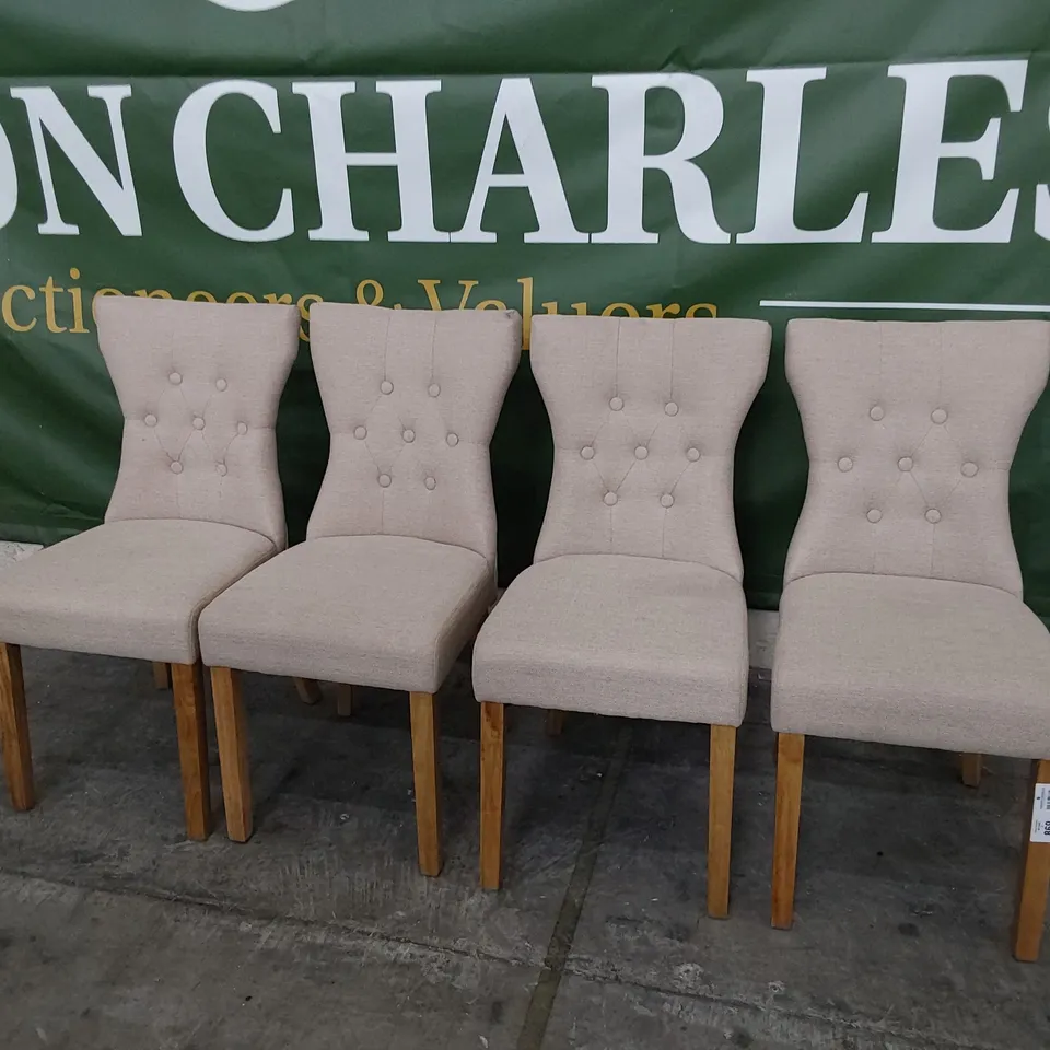 SET OF FOUR UPHOLSTERED BUTTONED BACK DINING CHAIRS NATURAL FABRIC ON NATURAL WOOD LEGS