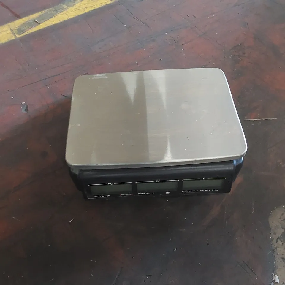 AVERY BERKEL DIGITAL SCALE