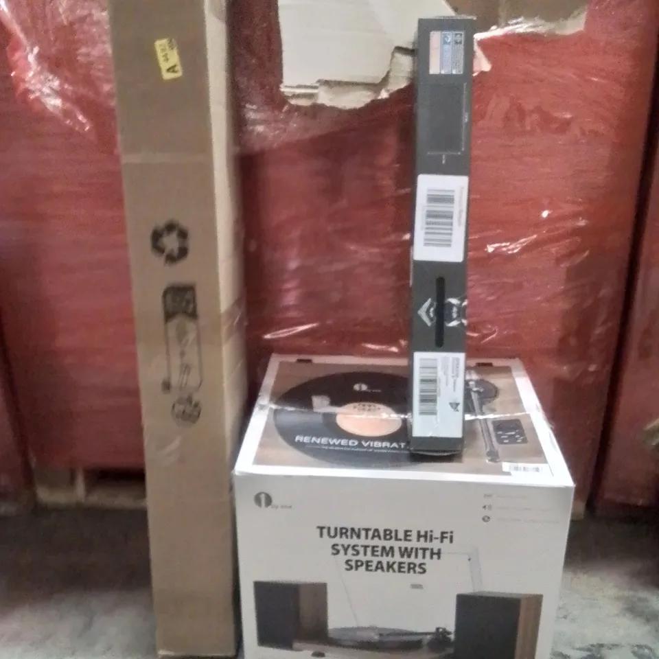 PALLET OF ASSORTED HOUSEHOLD GOODS AND PRODUCTS TO INCLUDE;DESK MAT,PROJECTOR SCREEN 80",TURNTABLE HI-FI SYSTEM WITH SPEAKERS 