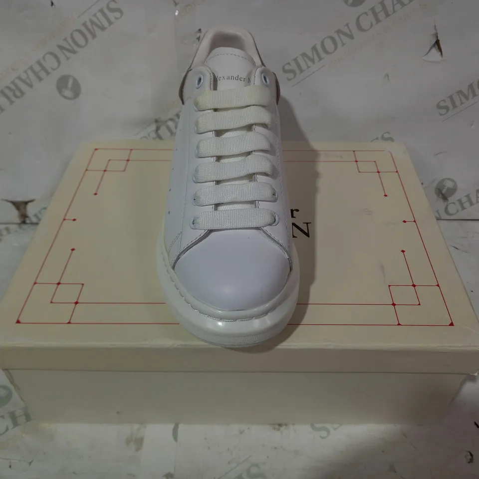 BOXED PAIR OF ALEXANDER MCQUEEN SHOES IN WHITE/KHAKI EU SIZE 37