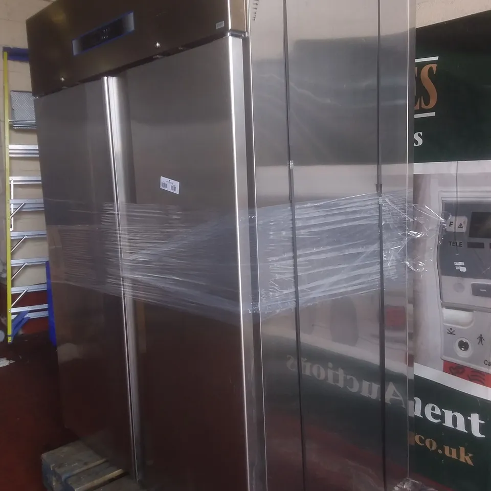 LARGE DISPLAY FRIDGE 