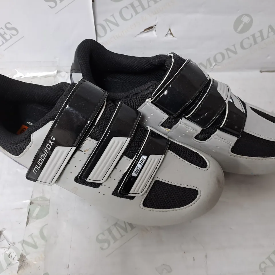 UNBOXED MUDDY FOX CYCLING SHOES IN GREY SIZE 6.5 