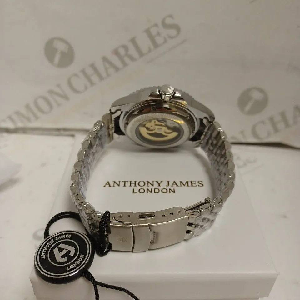 BOXED ANTHONY JAMES SKELTON SPORTS WATCH - AUTOMATIC - STAINLESS STEEL - WATER RESIATNT 3 ATM. 
