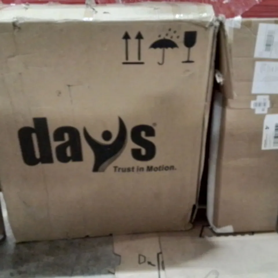 PALLET OF ASSORTED HOUSEHOLD GOODS AND PRODUCTS TO INCLUDE;BOXED WHEELCHAIR,CLOTHES AIRER,TOILET SEAT AND FRAME