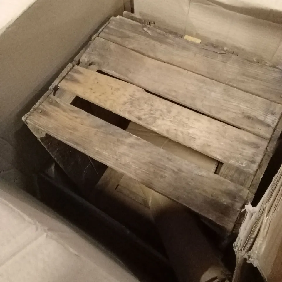 BOXED SET OF 2 WOODEN SWEET FRUITS APPLE CRATES