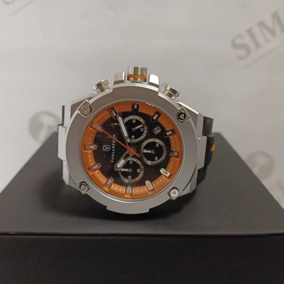 MENS VONLANTHEN CHRONOGRAPH WATCH – V200 – TEXTURED DIAL – 3ATM WATER RESISTANT – BLACK RUBBER STRAP