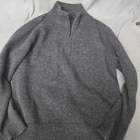 UNIQLO MEN'S CHARCOAL KNIT HALF- ZIP SWEATER, SIZE M (UK MEDIUM)