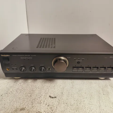 TECHNICS STEREO INTEGRATED AMPLIFIER SU-A700