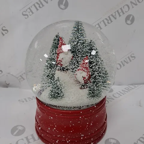 BOXED SANTA EXPRESS CHRISTMAS CHARACTER MUSICAL WATER SPINNER - GONK