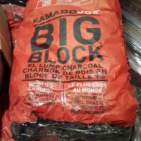 PALLET CONTAINING A VERY LARGE QUANTITY OF KAMADOJOE XL CHARCOAL