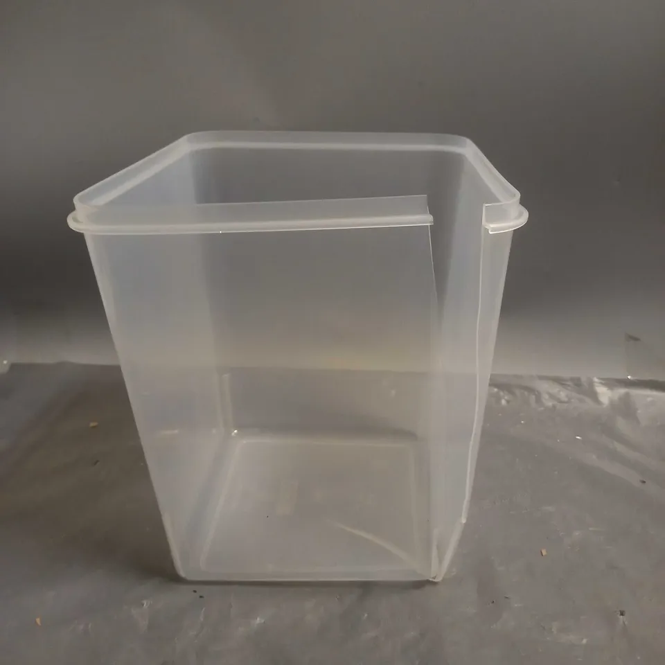 LOT OF 4 STORAGE BOXES WITH LIDS