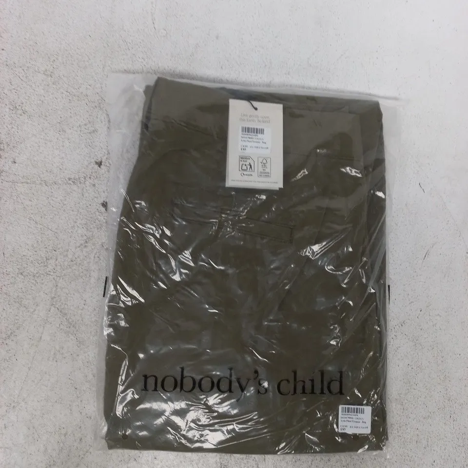BAGGED NOBODY'S CHILD ARTIE PLEAT TROUSERS IN GREEN SIZE UK 8R