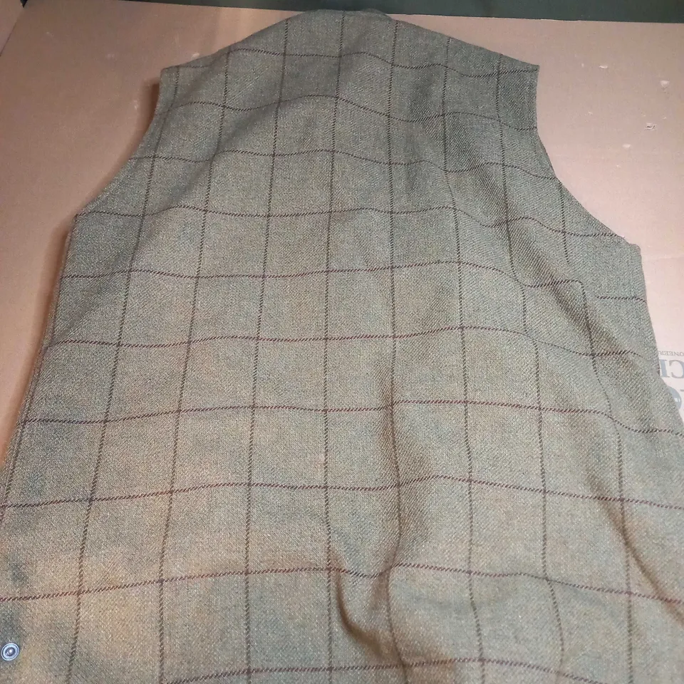 ALAN PAINE COUNTRY COLLETION - SIZE LARGE