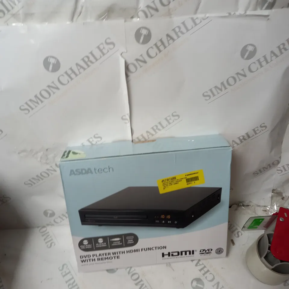 BOX OF APPROXIMATELY 20 ASSORTED ELECTRICAL ITEMS TO INCLUDE HEADPHONES, DVD PLAYER, LIGHT SWITCH ETC 