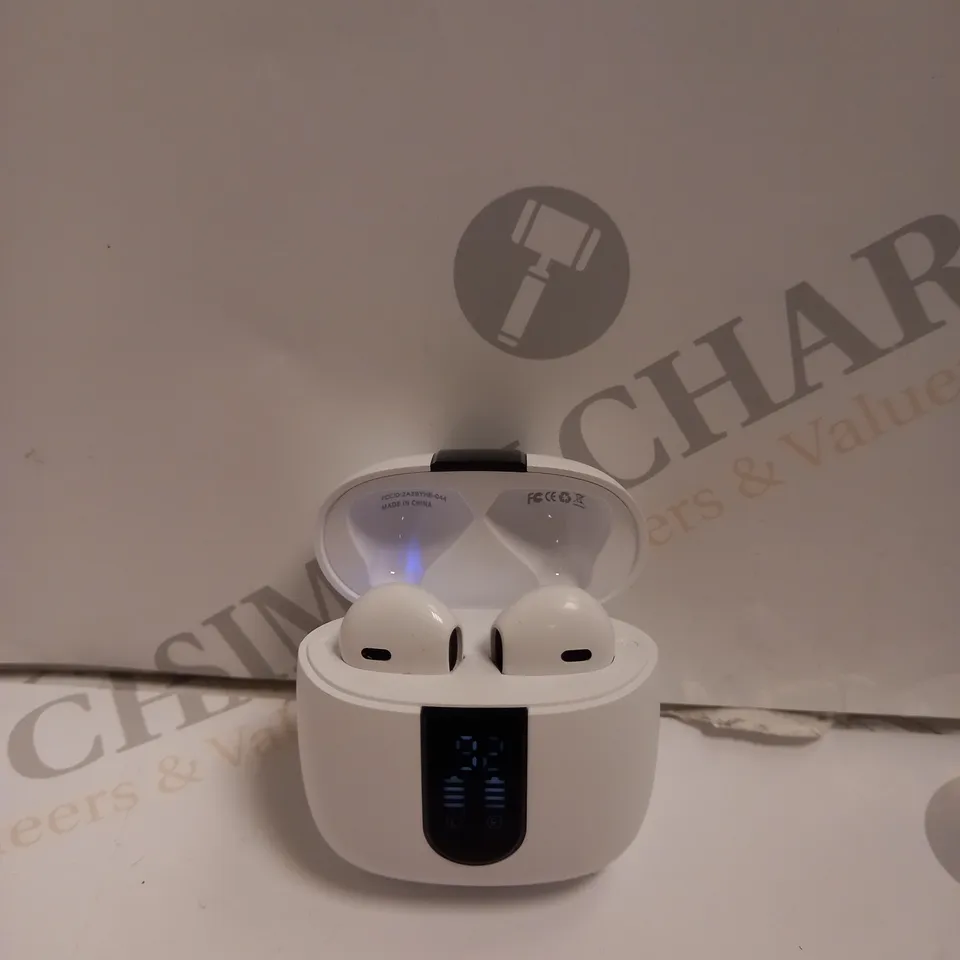 BOXED DRSAEC J55 TRUE WIRELESS EARBUDS. 