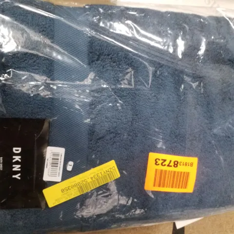 BRAND NEW SEALED LINCOLN BATH SHEET NAVY