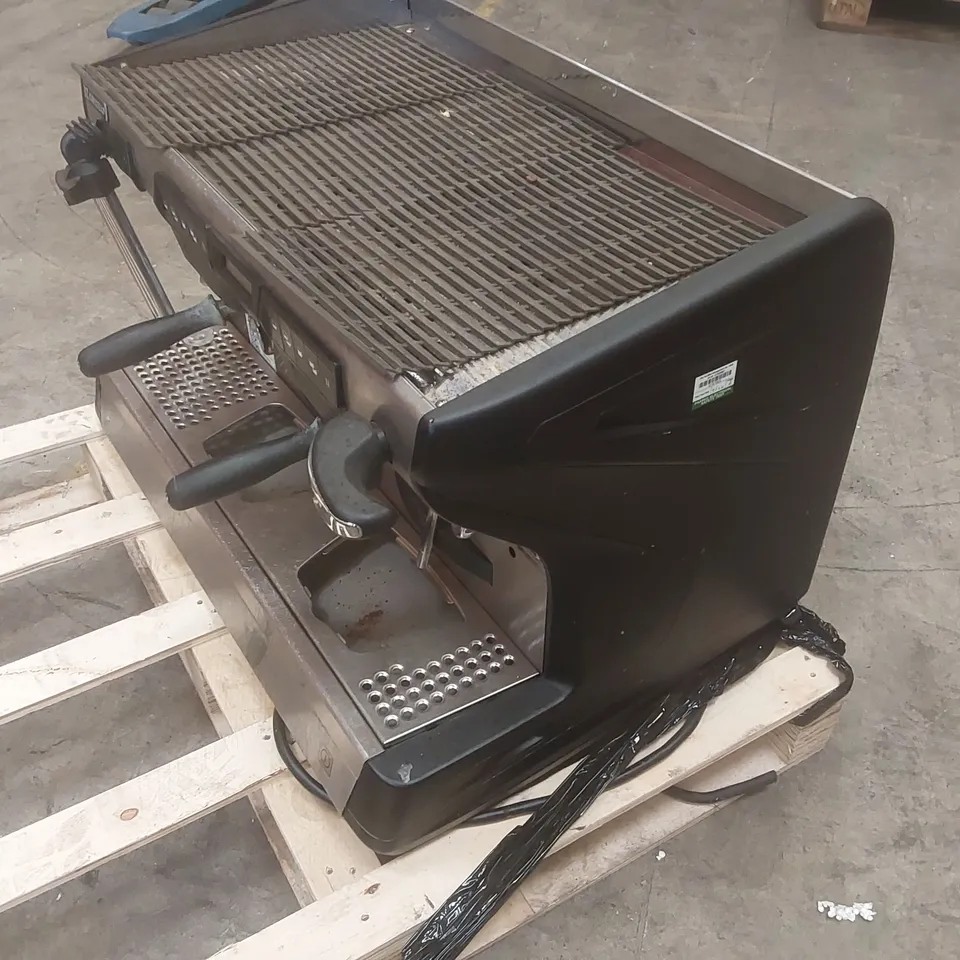 RANCILIO CLASSE 7 COMMERCIAL 2 GROUP COFFEE MACHINE