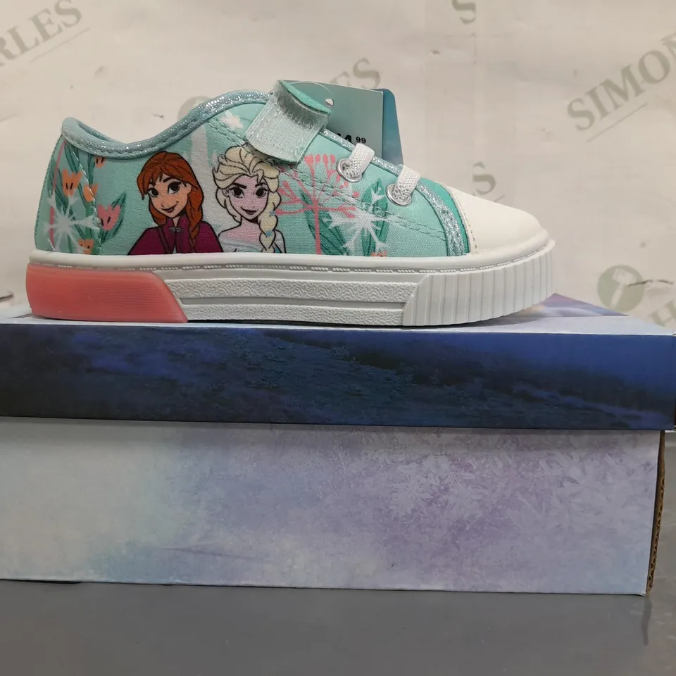 BOXED PAIR OF UNBRANDED KIDS DISNEY FROZEN SHOES UK SIZE 8.5