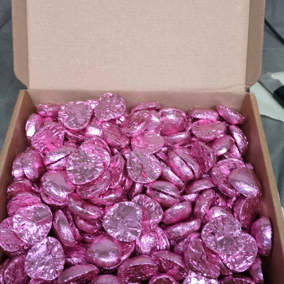 WHITAKERS PINK FOILED MILK CHOCOLATE HEARTS – 1KG NET (APPROX. 166 PIECES)