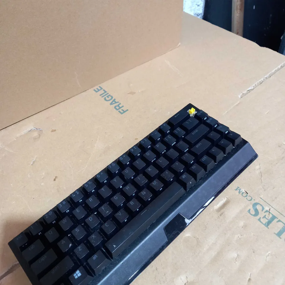 RAZOR BLACK WIDOW V3 MINI HYPER SPEED KEYBOARD 