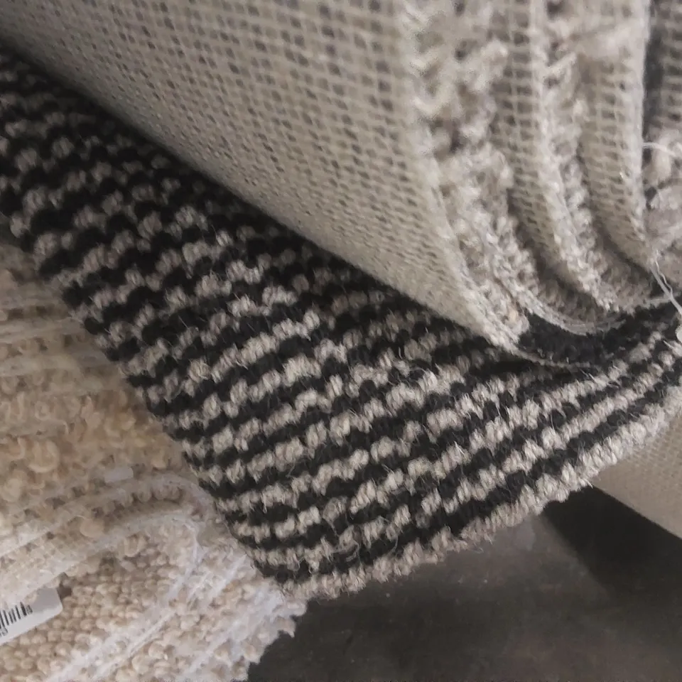 ROLL OF QUALITY LAKELAND BASKET WEAVE SCAFEL CARPET - APPROXIMATELY 4 x 4m