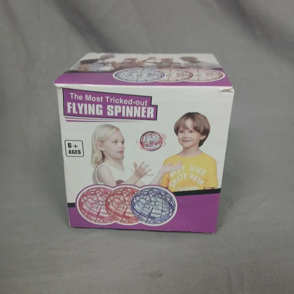 TWELVE FLYNOVA PRO FLYING SPINNER - TOY (6+ AGES)