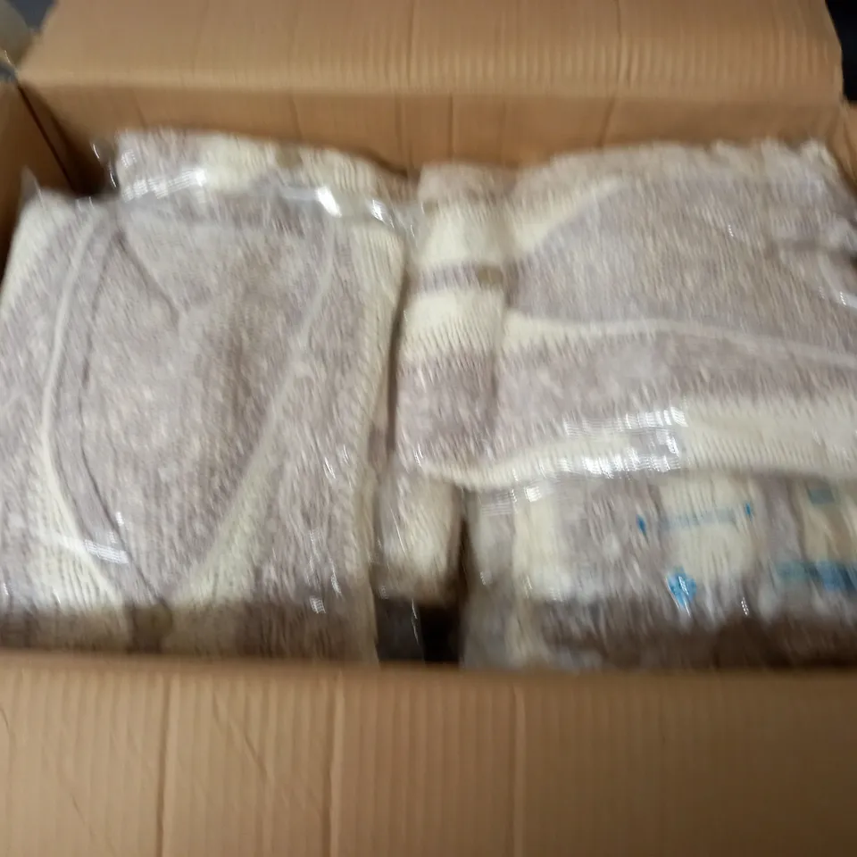 LOT OF APPROXIMATELY 30 DAMOUR KNIT CARDIGANS IN NATURAL - SIZE UNSPECIFIED