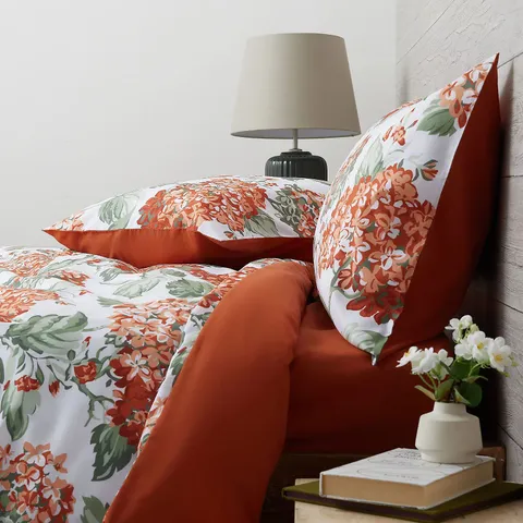 SUPERSOFT BY COZEE HOME FLORAL 4 PIECE DUVET SET RED SUPER KING