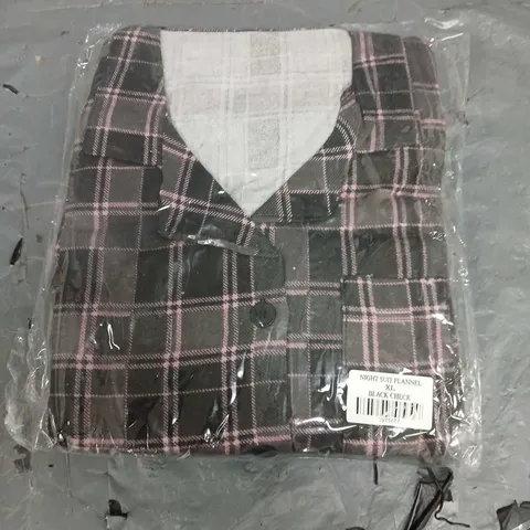 BOX OF APROX 30 FLANNEL SHIRT IN BLACK CHECK SIZE XL - collection only 