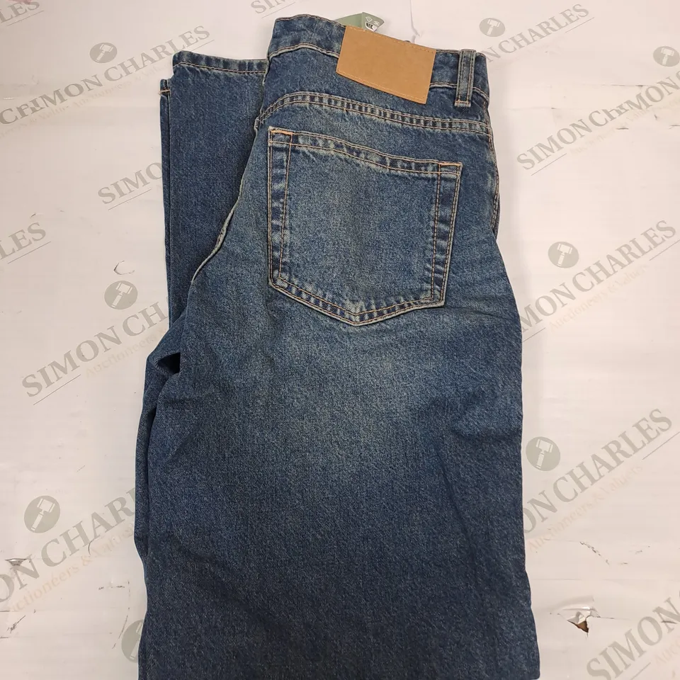 DIVIDED STRAIGHT LEG DENIM JEANS SIZE 8