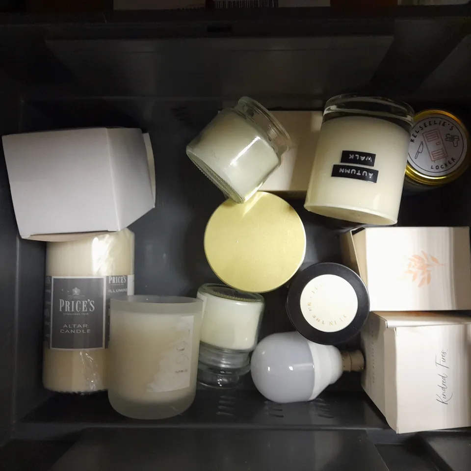 BOX OF APPROX 15 CANDLES IN ASSORTED SCENTS