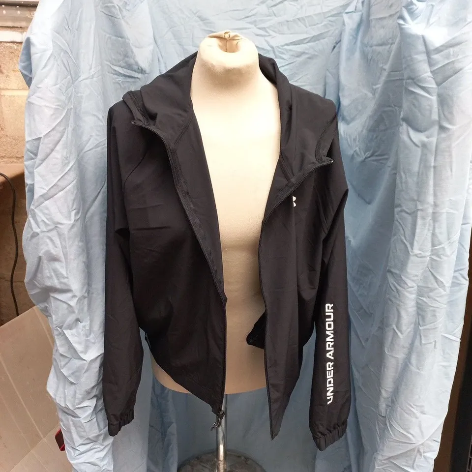 UNDER ARMOUR MEN'S BLACK BRANDED JACKET – SIZE SMALL