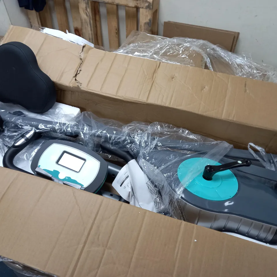 DAVINA FITNESS FOLDING MAGNETIC EXERCISE BIKE - MINT - COLLECTION ONLY