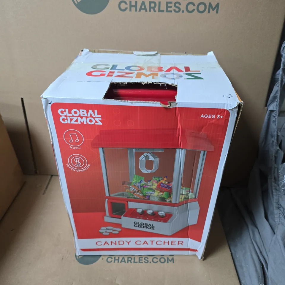GLOBAL GIZMOS CANDY CATCHER CLAW MACHINE TOY IN BOX (AGES 3+)