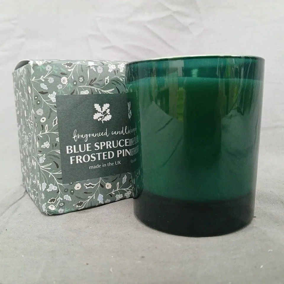 BLUE SPRUCE & FROSTED PINE FRAGRANCED CANDLE