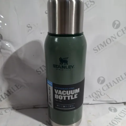 STANLEY VACUUM BOTTLE IN KHAKI 