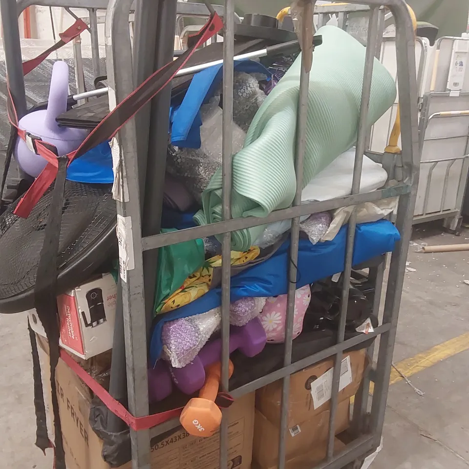 CAGE CONTAINING A LARGE QUANTITY OF ASSORTED ITEMS INCLUDING: AIRFRYER, KETTLE BELL WEIGHTS, BABY PLAYPEN, YOGA MAT, SUITCASE ECT // CAGE NOT INCLUDED
