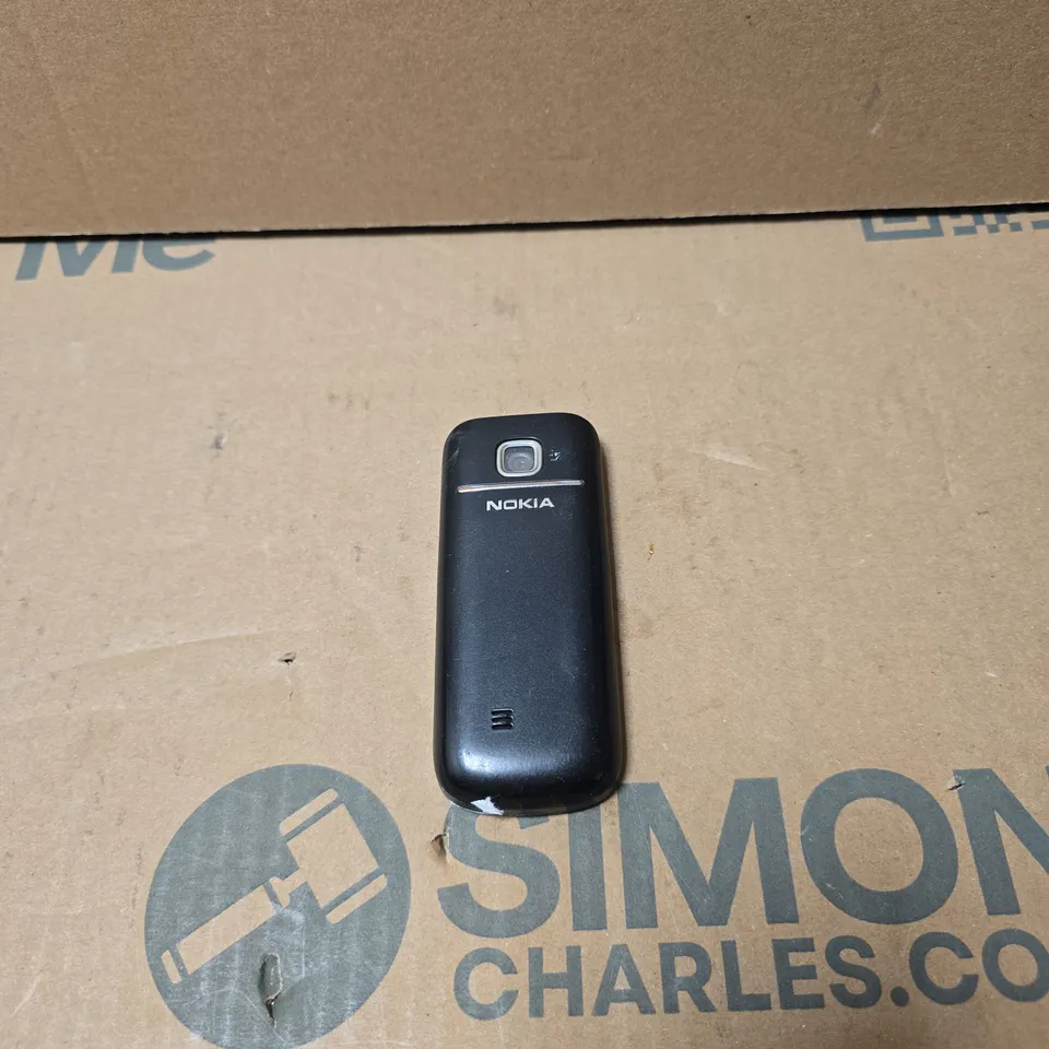 NOKIA 2700 PHONE
