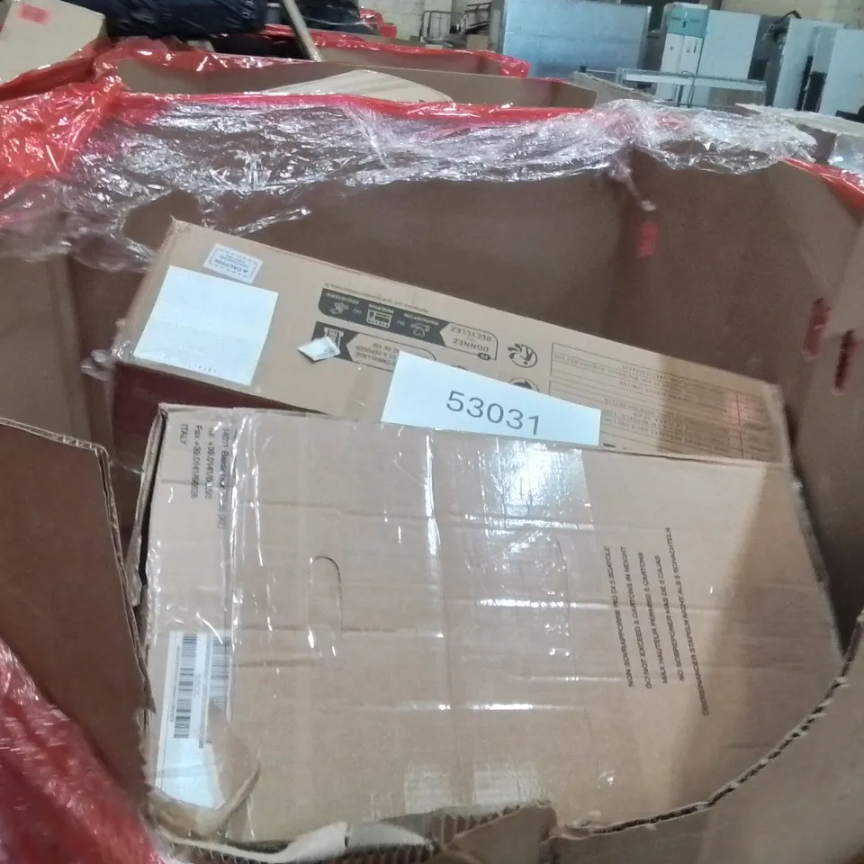 PALLET OF ASSORTED HOUSEHOLD GOODS AND PRODUCTS TO INCLUDE;LED LIGHT,KIDS KINGSIZE BLOCKS,UNDERFLOOR HEATING SYSTEM 
