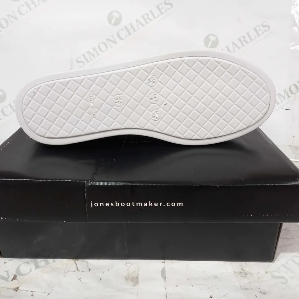 BOXED PAIR OF JONES SLIP-ON LEATHER SHOES IN BLACK/METALLIC SILVER EU SIZE 39