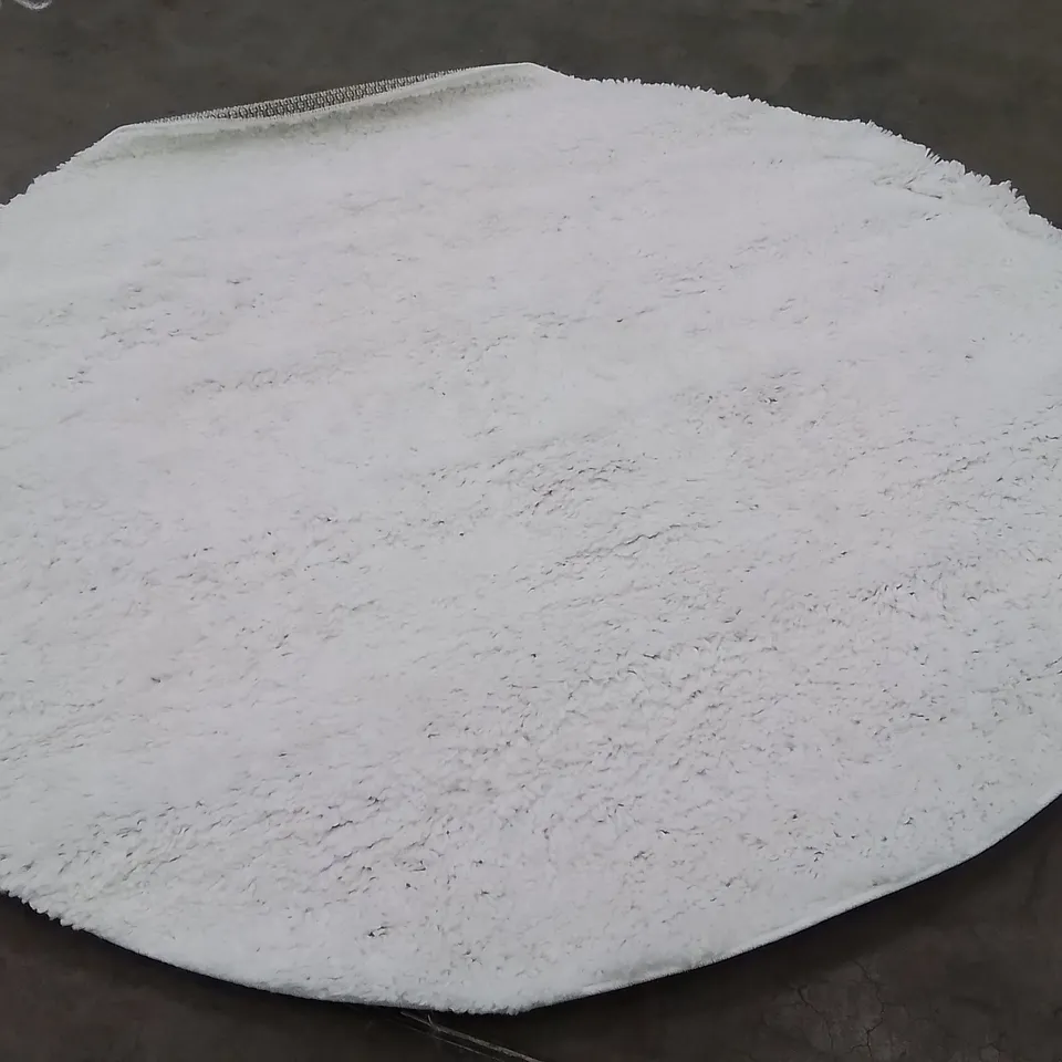 QUALITY DESIGNER WHITE SHAGGY 160 × 160CM CIRCULAR AREA RUG
