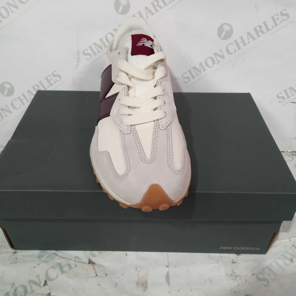BOXED PAIR OF NEW BALANCE 327 SHOES IN CREAM/BROWN UK SIZE 6.5