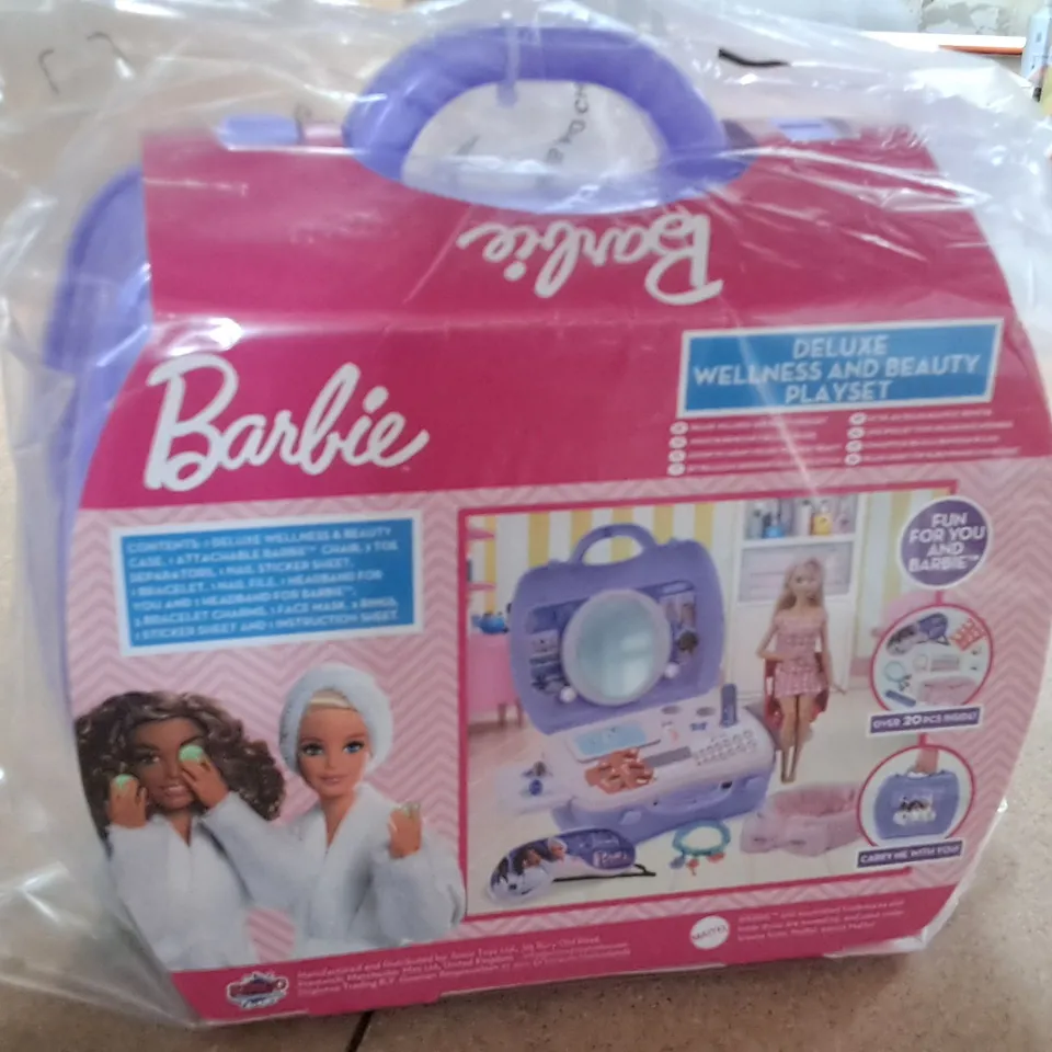 BARBIE BEAUTY & GLAM PLAYSET  RRP £14.99