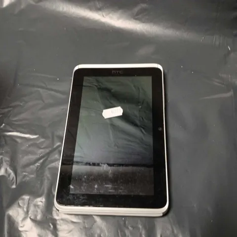 HTC TABLET  – SILVER BACK WITH WHITE CAMERA MODULE 