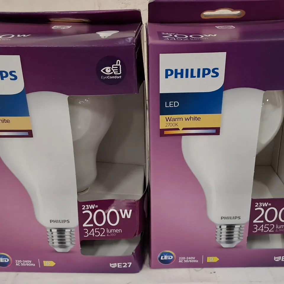 LOT OF 2 PHILIPS LED WARM WHITE E27 LIGHT BULBS