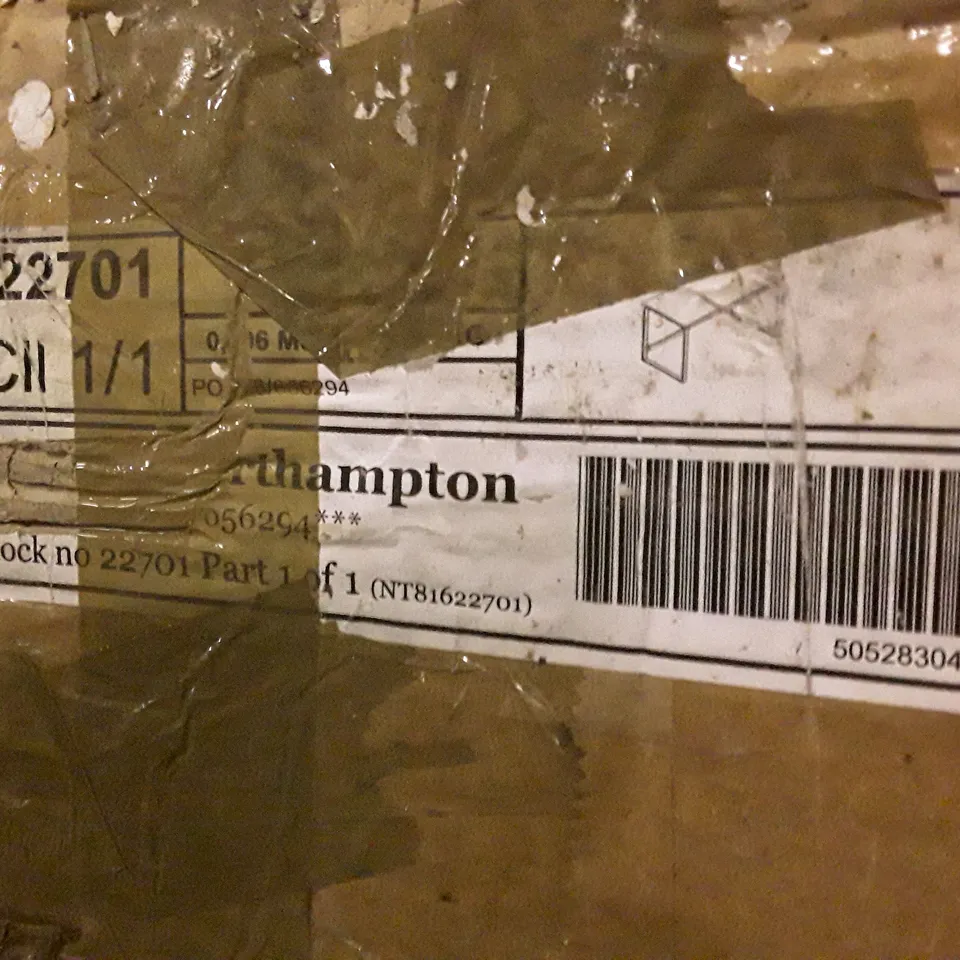 PALLET OF BRAND NEW HOMEWARE STOCK INCLUDING OVAL SHOWER CURTAIN RAIL & RECTANGLE SHELVE MIRROR